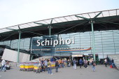 Airline companies in legal battle with government over Schiphol flight reductions