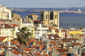 Proposal for temporary ban on property sales to non-residents sparks debate in Lisbon   